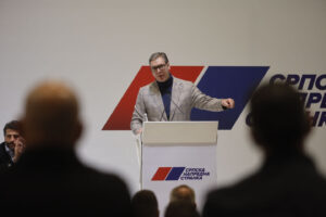 Kako se Vučić nameračio da „popravi“ visoko obrazovanje, „taman da ga zbog toga streljaju“