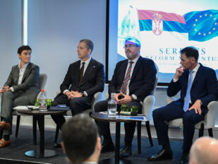 Ana Brnabić, Marko Đurić, Nemanja Starović i Siniša Mali u Briselu