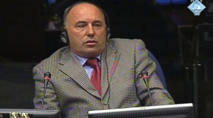 Penzionisani general JNA