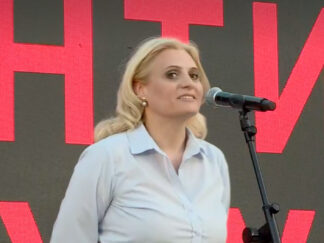 Jelena Pavlović govori na studentskom protestu „Sve se vidi na Vidovdan“