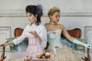„Smrtonosne pantalone“ iz Zare nisu prvi opasan trend, u istoriji mode bilo je i mnogo gorih