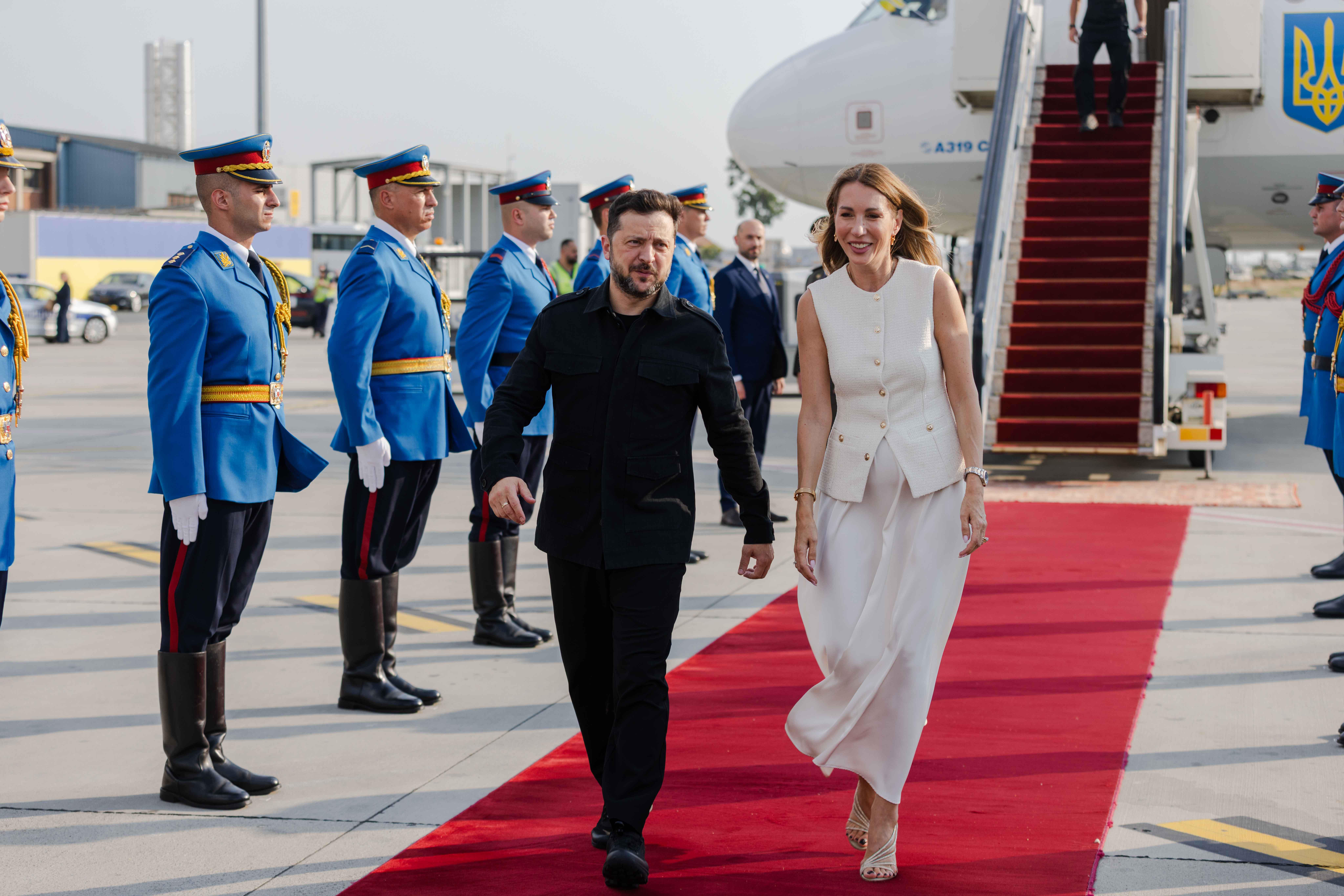 Beograd, 7.08.2026. - Ministarka rudarstva i energetike Dubravka Djedovic Handanovic docekala je danas na Aerodromu