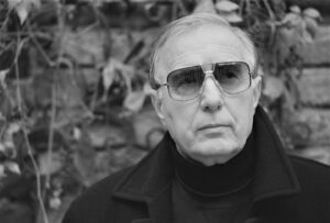 Reditelj dva igrana filma, oba su prikazana u Kanu