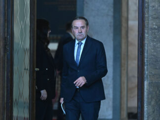 Rasim Ljajić prolazi kroz vrata