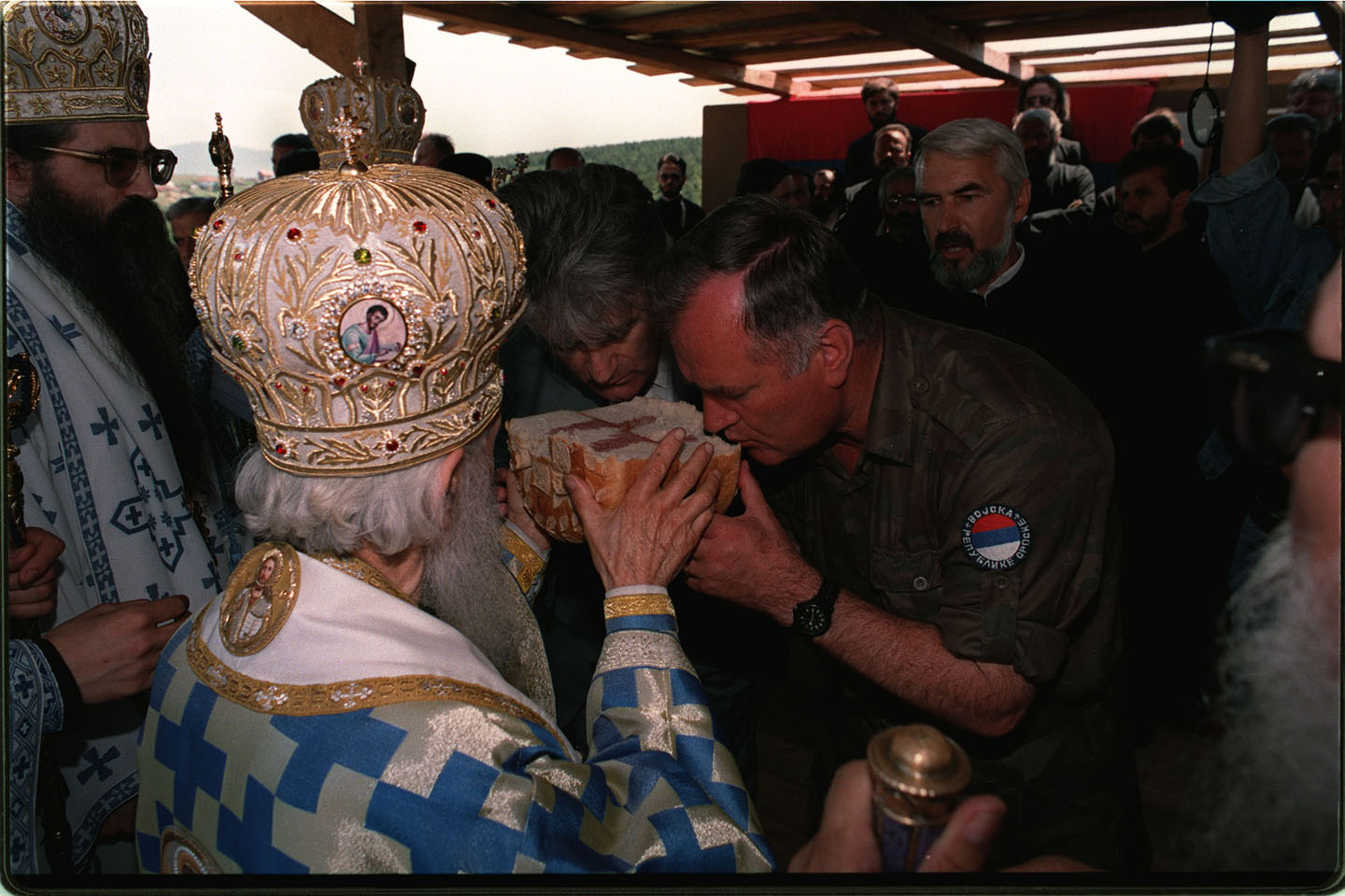 Ratko Mladić i patrijarh Pavle u Sokocu julu 1995.
