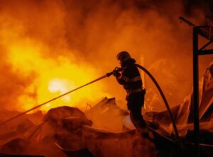 U ruskim raketnim napadima u blizini Kijeva stradalo troje ljudi, među kojima i jedno dete