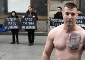 Ratovi, Hag, on i mi