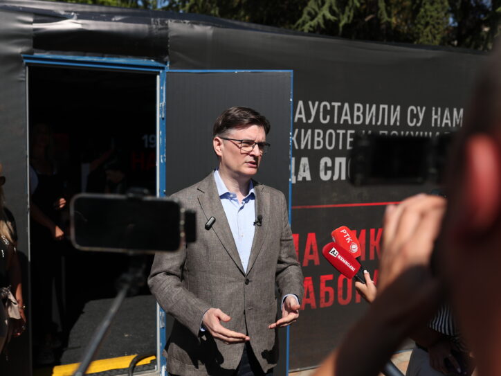 Milenko Jovanov ispred