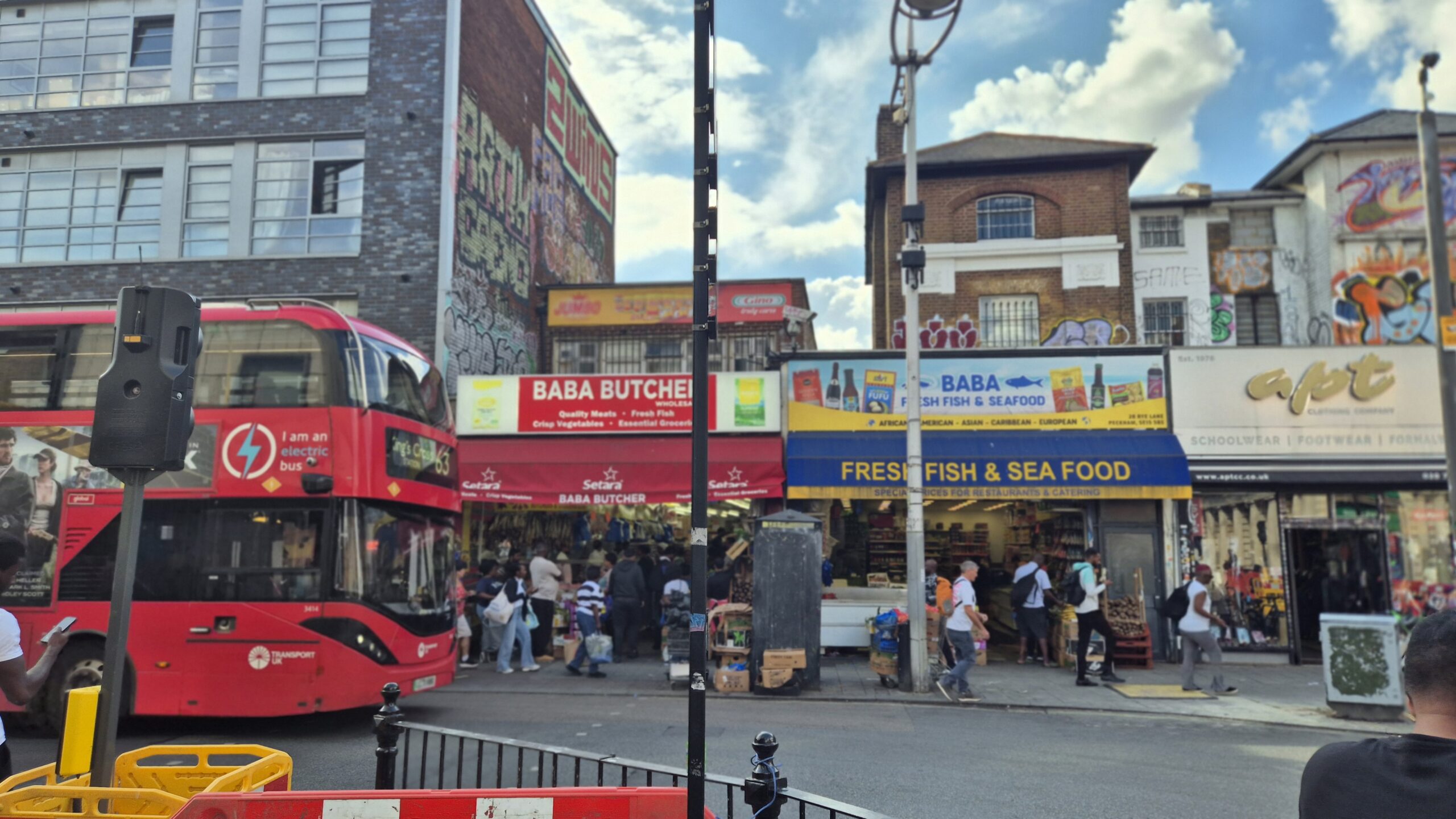 Prodavnice u Pekamu: Vreva čudna čak i za London