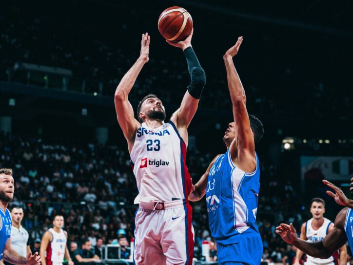 Marko Gudurić šutira preko ruke, Srbija - Italija, kvalifikacije za Svetsko prvenstvo u košarci