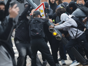 Protest u Parizu