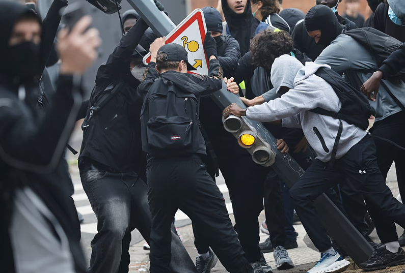 Protest u Parizu