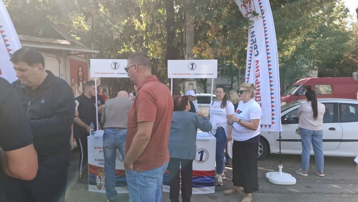 SNS štand u Nišu