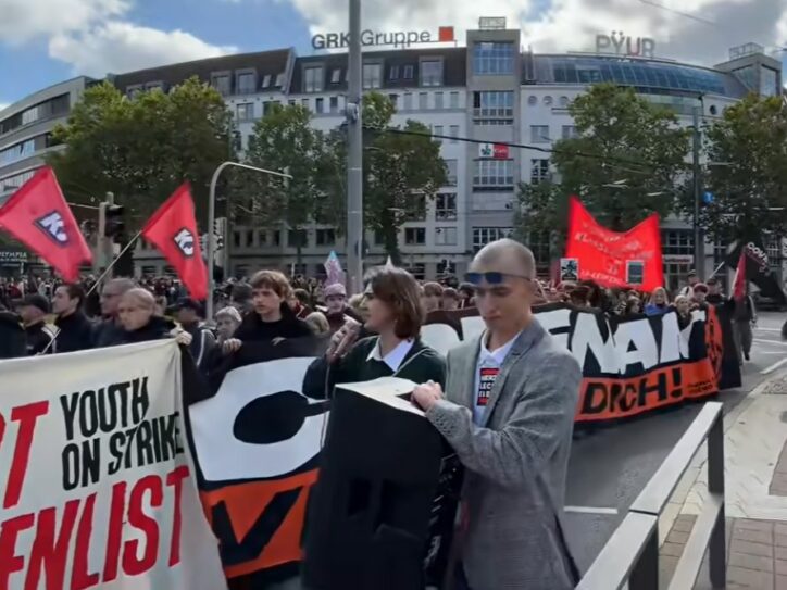 Protest učenika u Lajpcigu protiv obaveznog vojnog roka