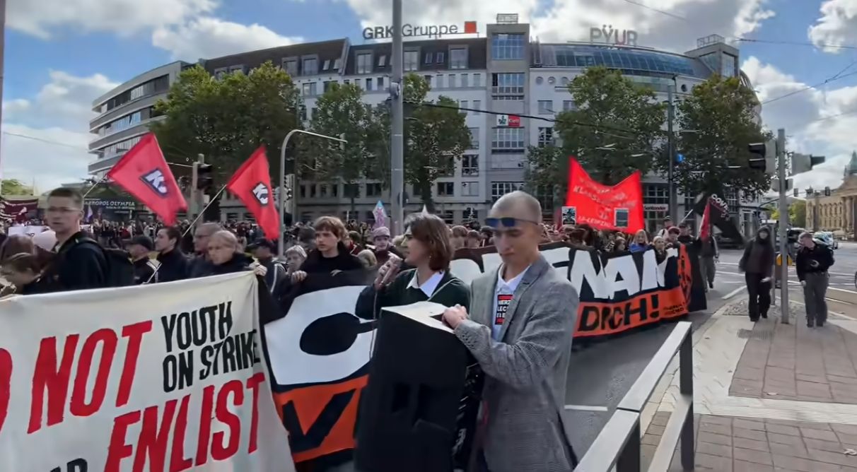 Protest učenika u Lajpcigu protiv obaveznog vojnog roka