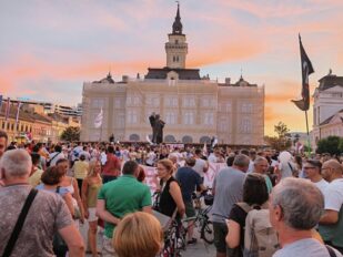 Skup u Novom Sadu