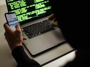Špijuniranje mobilnog telefona