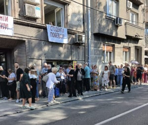 Svaki birač više glas je protiv režima