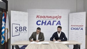Neka cveta hiljadu cvetova