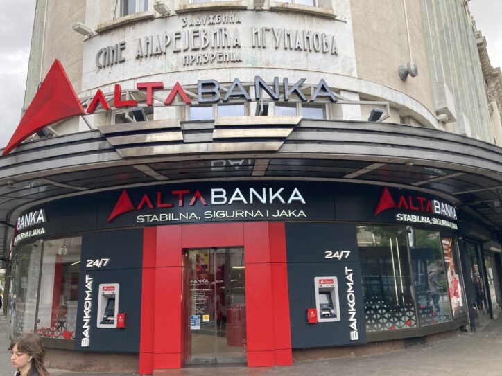 Alta banka Davora Macure