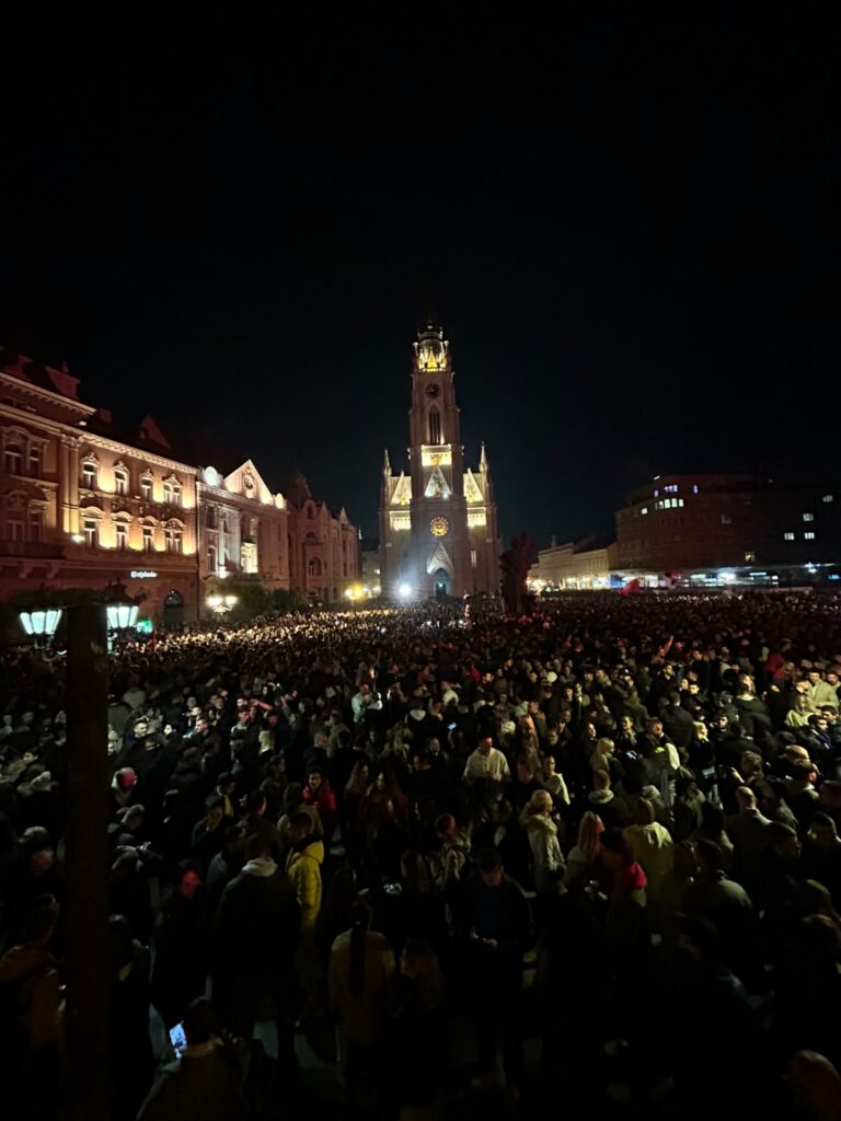 Slavlje pobede Studenata na ulicama Novog Sada