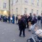 Građani čekaju u redu za glasanje