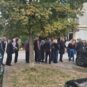 Građani u Požarevcu čekaju u redu za glasanje