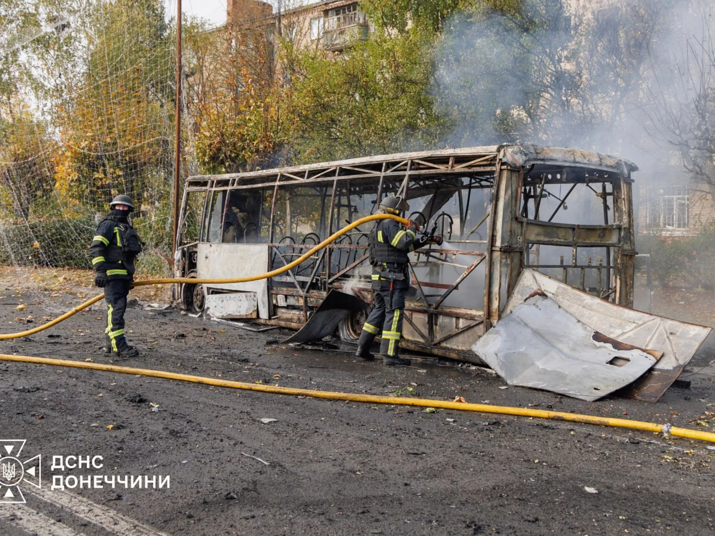 Ukrajinski autobus pogođen u ruskom napadu