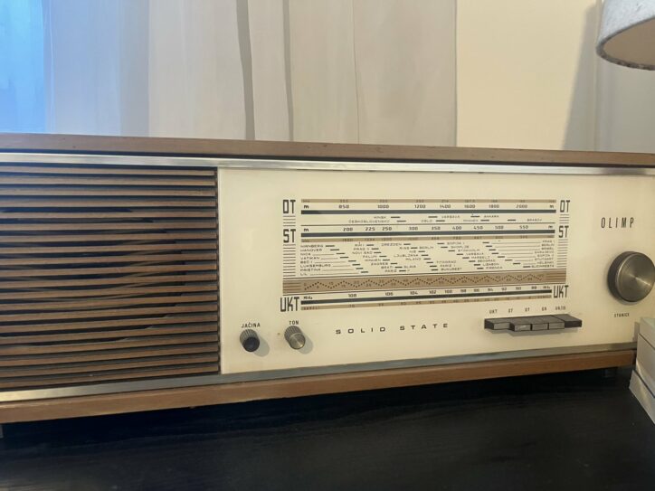 Radio aparat